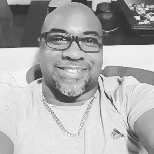 Meet your Posher, Warren